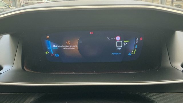 Peugeot e-2008 2022 50Kwh Gt Suv 7Kw Charger White #6