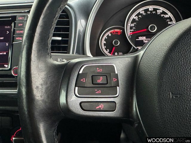 Volkswagen Beetle Beetle Design Tsi Bluemotion Technology Black #16