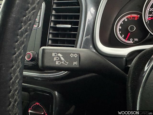 Volkswagen Beetle Beetle Design Tsi Bluemotion Technology Black #18