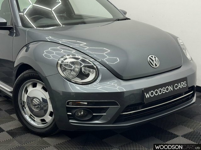 Volkswagen Beetle Beetle Design Tsi Bluemotion Technology Black #24