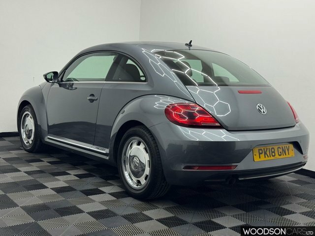 Volkswagen Beetle Beetle Design Tsi Bluemotion Technology Black #23