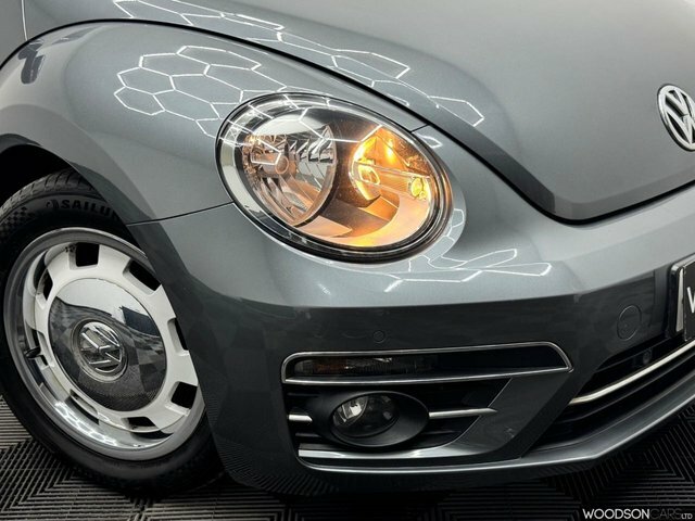 Volkswagen Beetle Beetle Design Tsi Bluemotion Technology Black #33