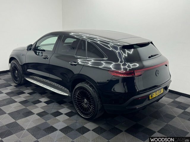 Mercedes-Benz EQC 2020 Eqc 400 80Kwh Amg Line Premium Suv Elec Black #2