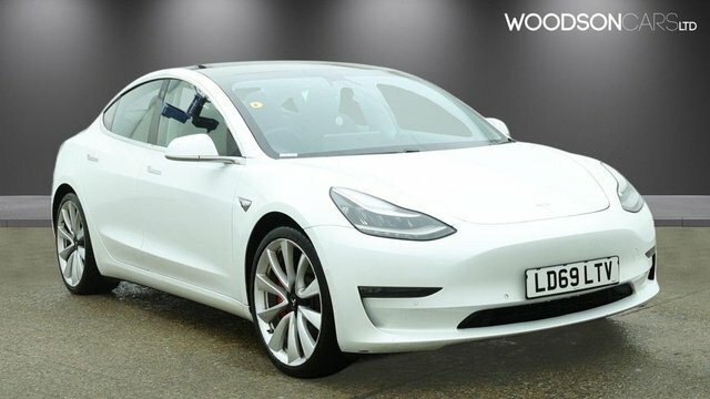 Tesla Model 3 2019 Dual Motor Performance Saloon White