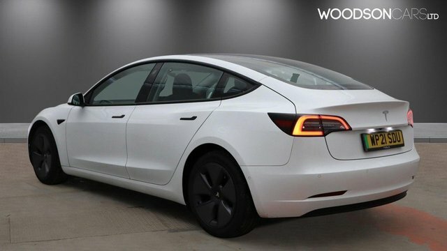 Tesla Model 3 2021 Standard Range Plus Saloon White #2