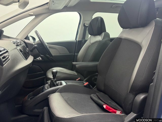Citroen Grand C4 Picasso 2016 1.6 Bluehdi Exclusive Mpv Blue #4