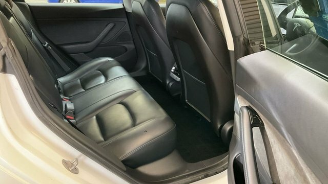 Tesla Model 3 2019 Standard Range Plus Saloon White #4