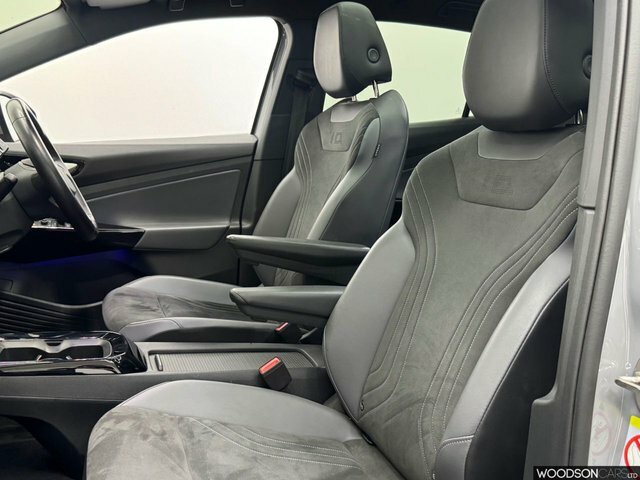 Volkswagen ID.5 2023 Pro 77Kwh Style Suv 174 Ps Grey #3