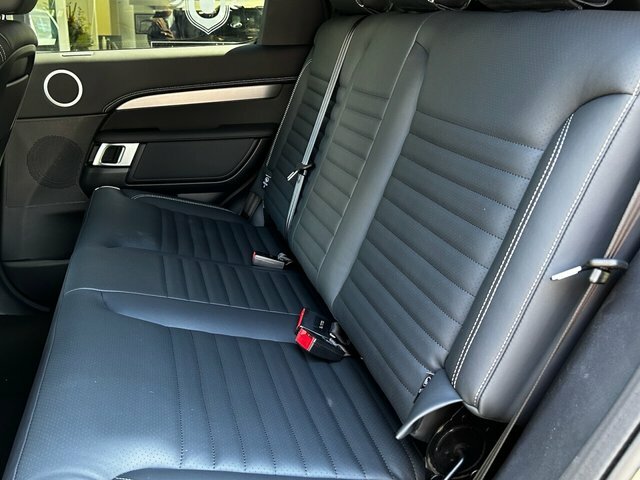 Land Rover Discovery D350 Dynamic Se Eiger Grey Grey #28