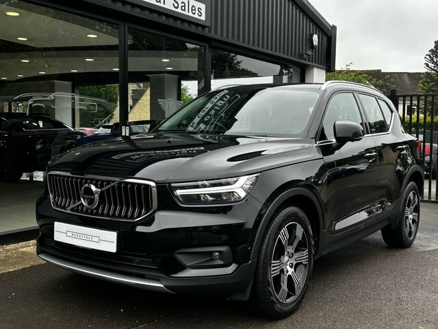 Volvo XC40 Suv GF69JJZ Black #4