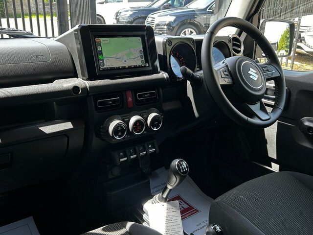 Suzuki Jimny Sierra White #24