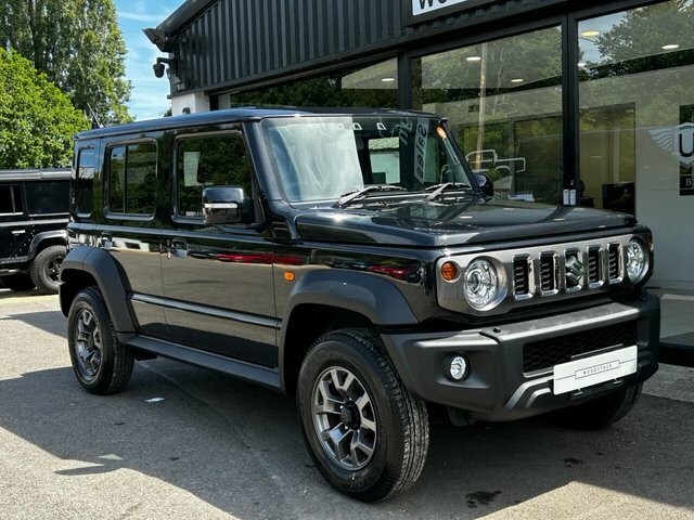 Suzuki Jimny Sierra White #9