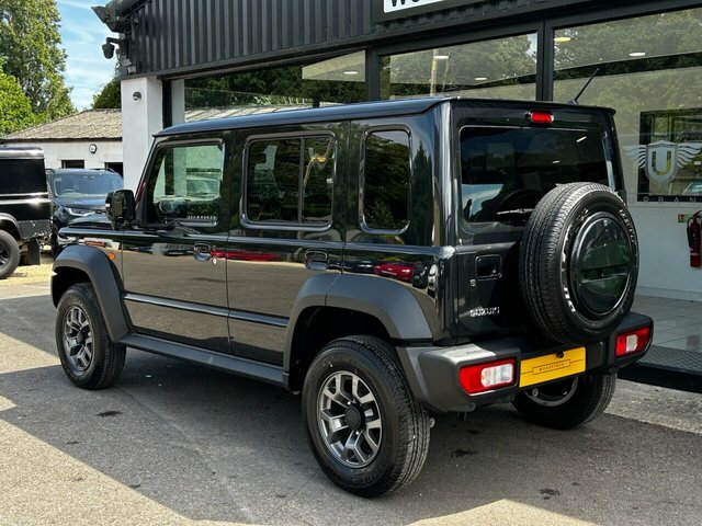 Suzuki Jimny Sierra White #20
