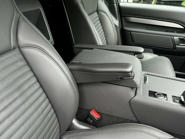 Land Rover Discovery D350 Dynamic Hse Santorini Black Black #30