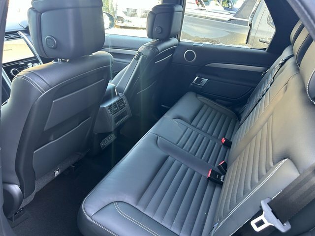 Land Rover Discovery D350 Dynamic Hse Santorini Black Black #34
