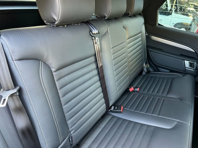 Land Rover Discovery D350 Dynamic Hse Santorini Black Black #32