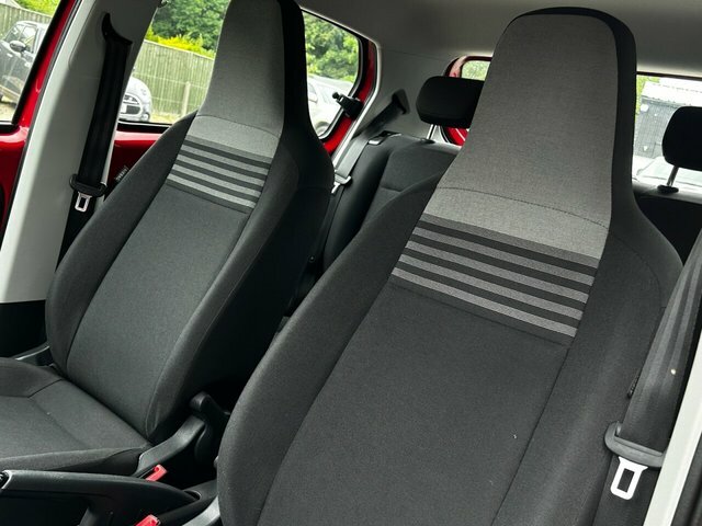 Volkswagen Up 1L High Up White #23