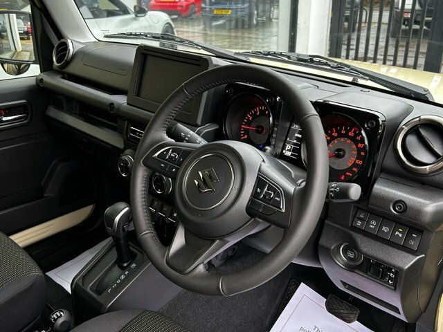 Suzuki Jimny 1.5 Sz5 Allgrip Yellow #21