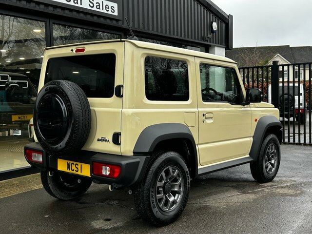 Suzuki Jimny 1.5 Sz5 Allgrip Yellow #17