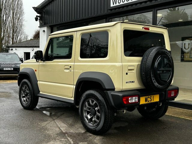 Suzuki Jimny 1.5 Sz5 Allgrip Yellow #19