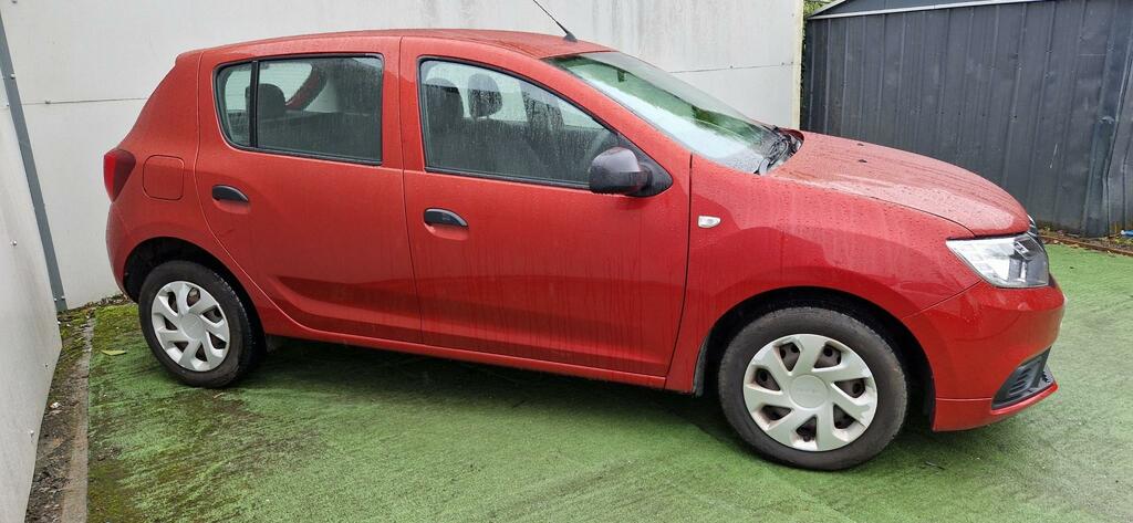 Dacia Sandero Ambiance Sce Red #4