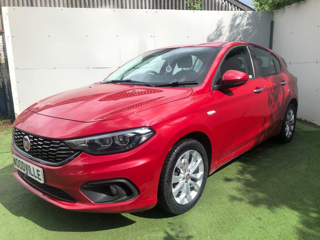 Fiat Tipo Easy Twinjet Red