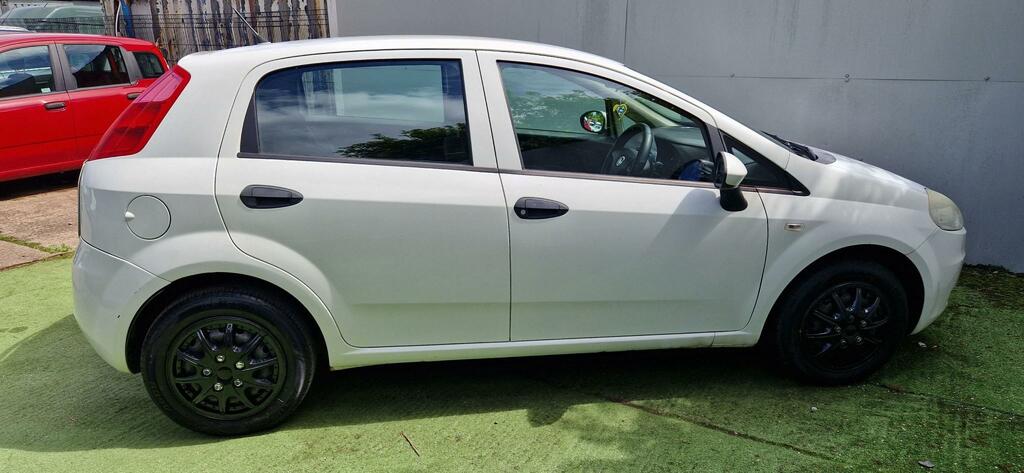 Fiat Grande Punto Active 77 White #4