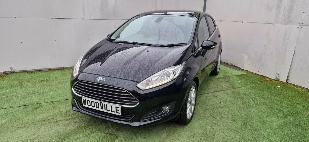 Ford Fiesta Titanium T Black