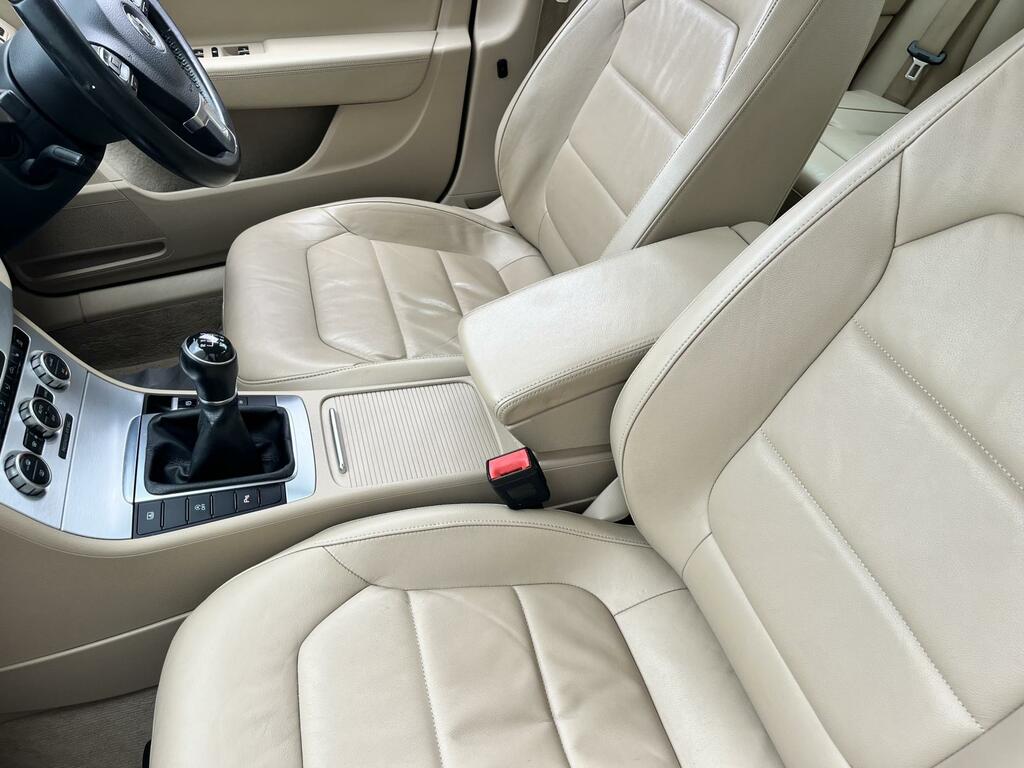Volkswagen Passat 1.6 Tdi Bluemotion Tech S Euro 5 Ss Silver #26