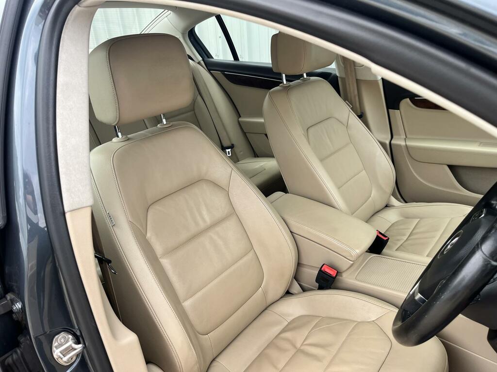 Volkswagen Passat 1.6 Tdi Bluemotion Tech S Euro 5 Ss Silver #15
