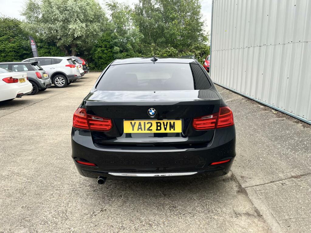 BMW 3 Series Luxury Black #4