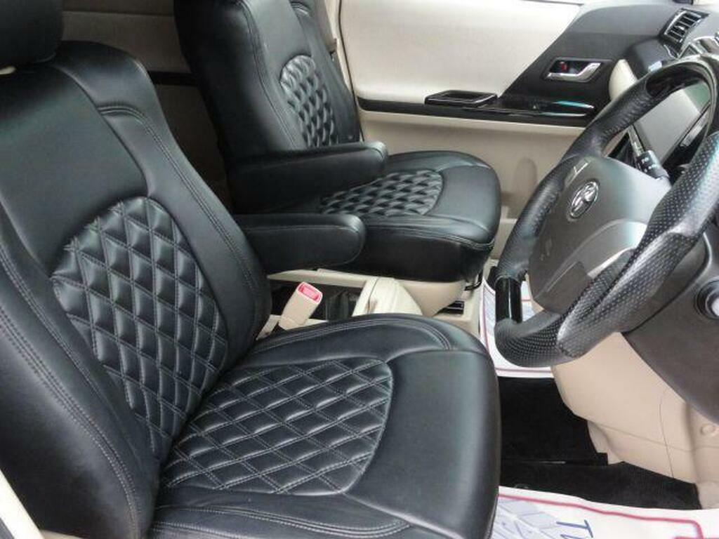 Toyota Vellfire 2.4X Dad Styling 23000M Car VX White #3