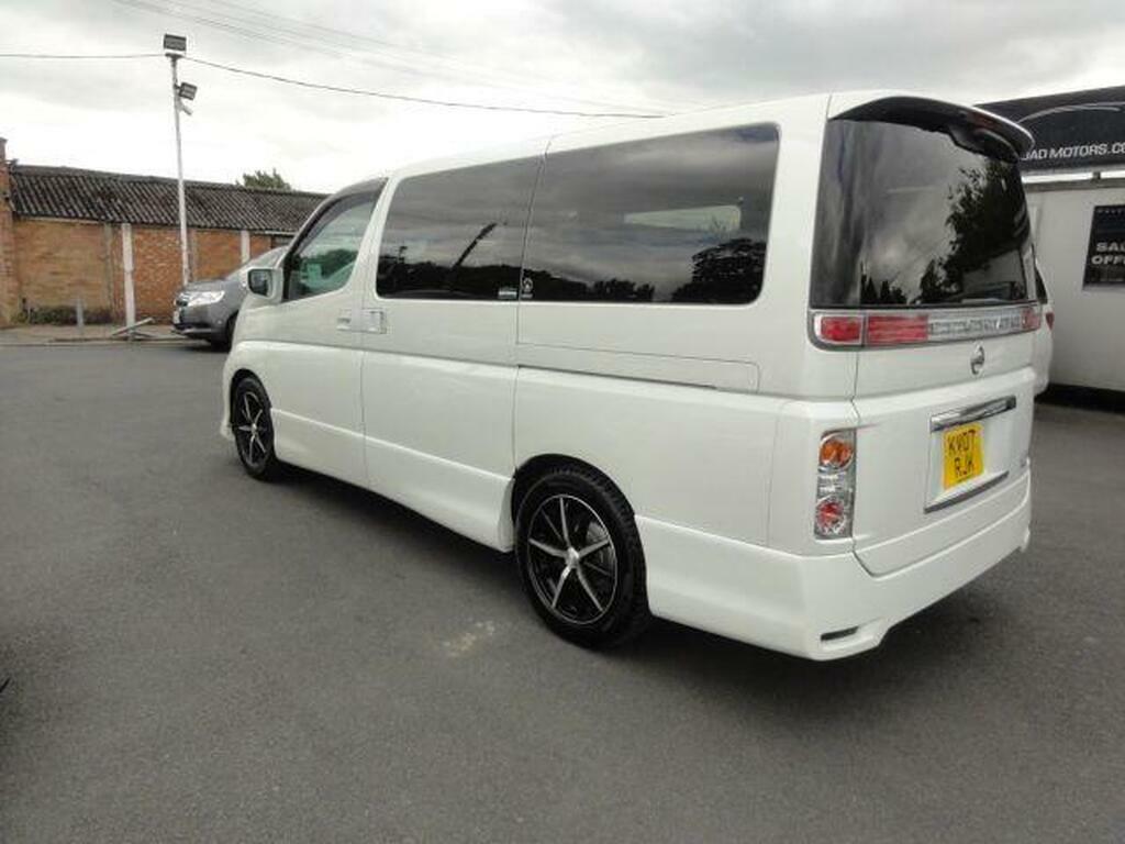 Nissan Elgrand Petrol White #2