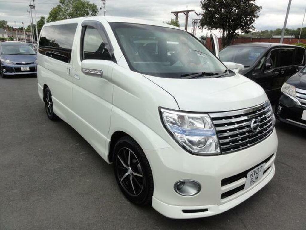 Nissan Elgrand Pop Top 4 Berth Full Camper Conversion White #19