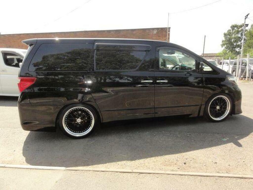 Toyota Alphard 8 Seats 2.4 Amazing White #11