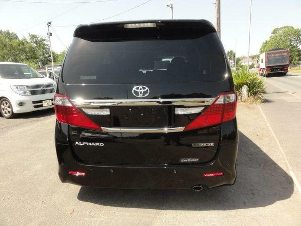 Toyota Alphard 8 Seats 2.4 Amazing White #9