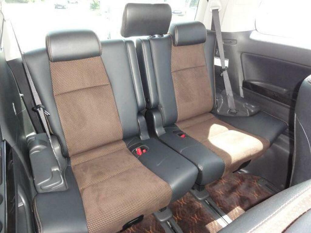 Toyota Alphard 8 Seats 2.4 Amazing White #14