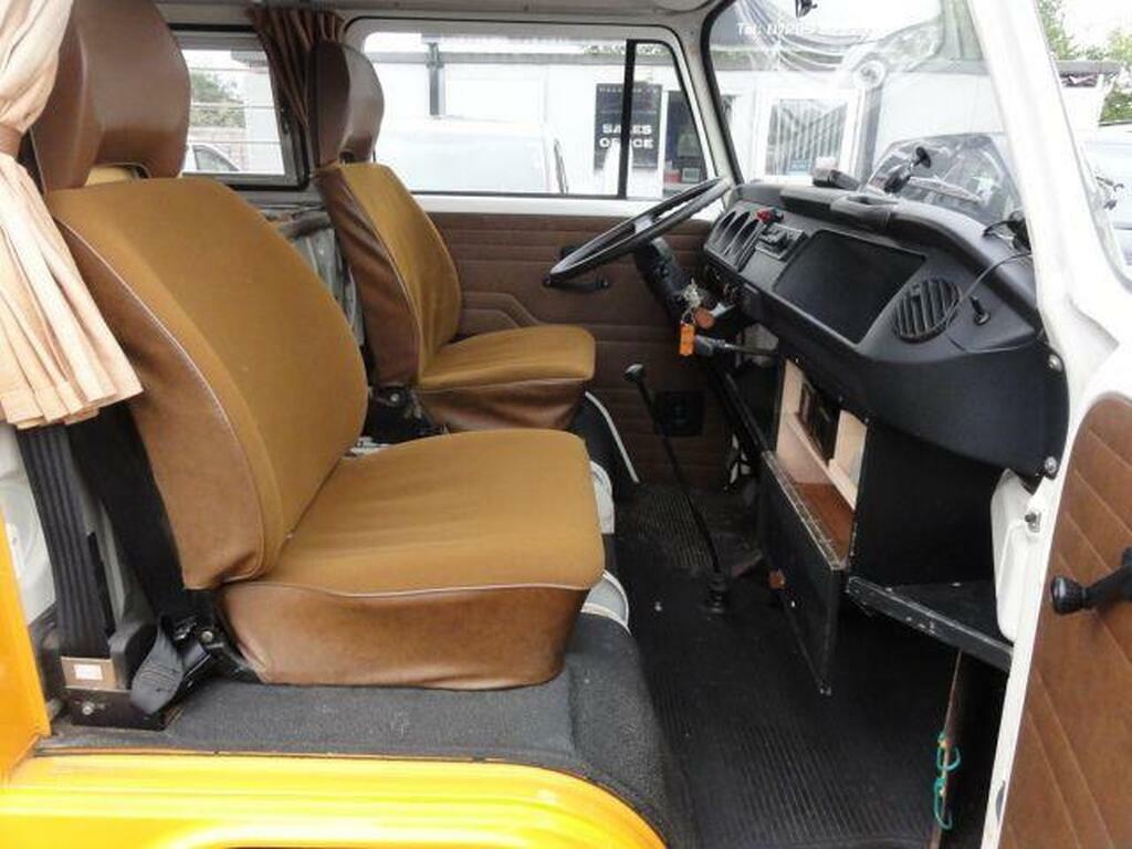 Volkswagen Beetle Petrol Orange #6