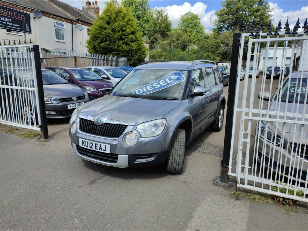 Skoda Yeti 2.0 Tdi Se Plus Euro 5 Grey #2