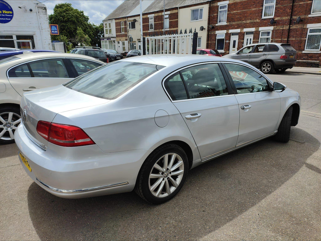 Volkswagen Passat 1.6 Tdi Bluemotion Tech Executive Euro 5 Ss Silver #5