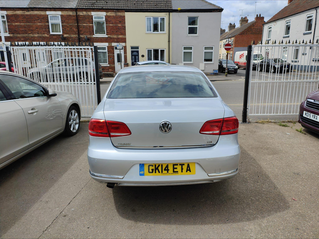 Volkswagen Passat 1.6 Tdi Bluemotion Tech Executive Euro 5 Ss Silver #4