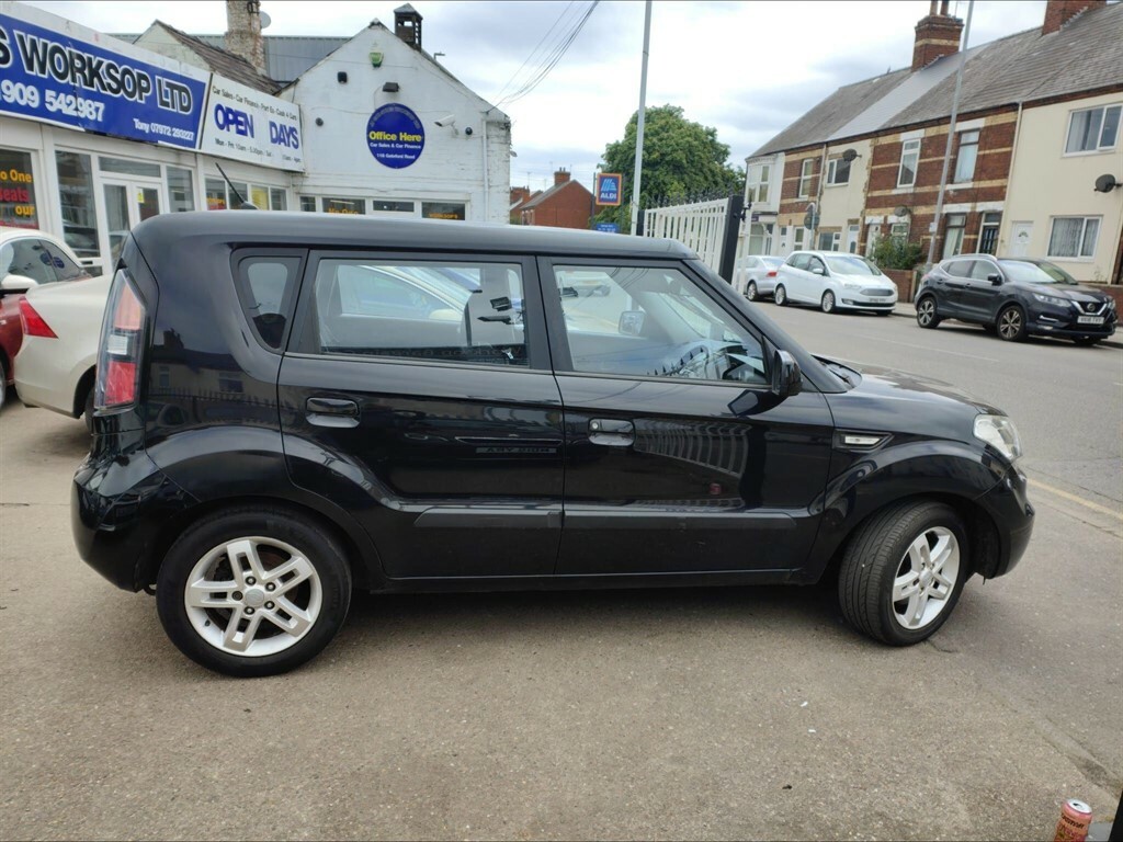 Kia Soul 1.6 2 Black #10