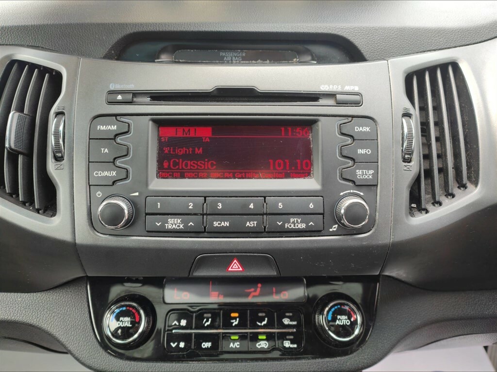 Kia Sportage 2 White #15
