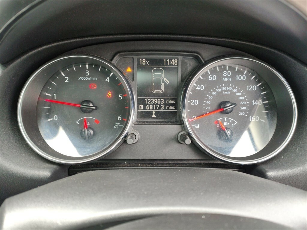 Nissan Qashqai+2 Hatchback Black #13