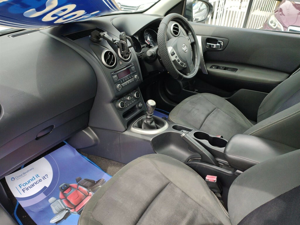 Nissan Qashqai+2 Hatchback Black #16