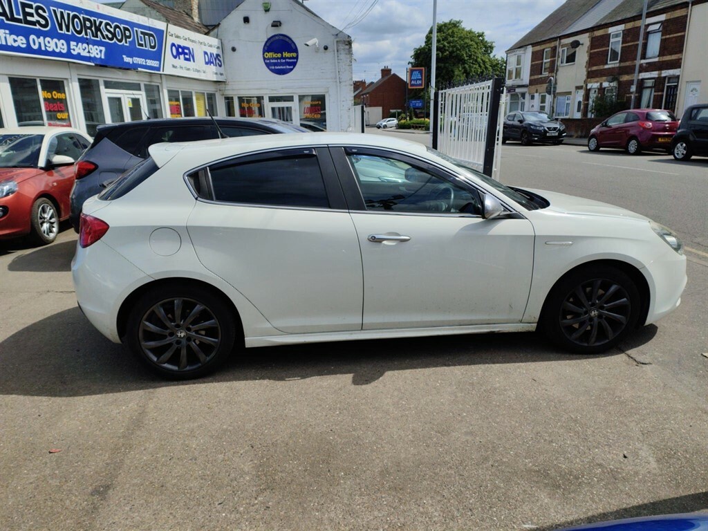 Alfa Romeo Giulietta Veloce Red #10