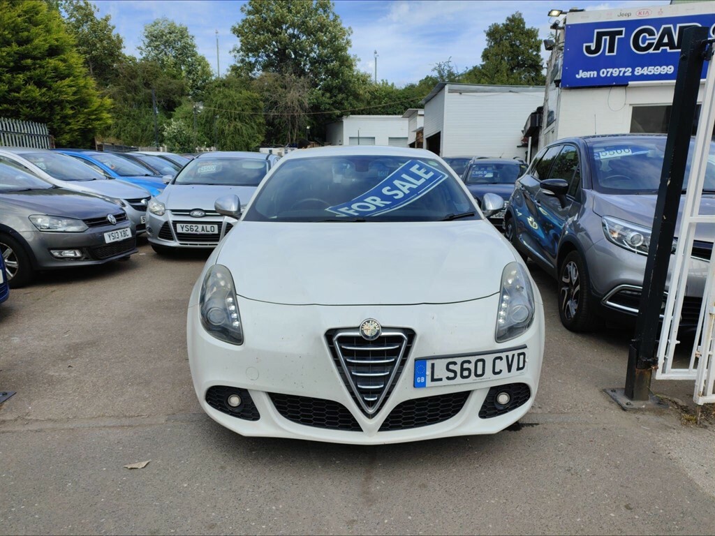 Alfa Romeo Giulietta Hatchback White #2
