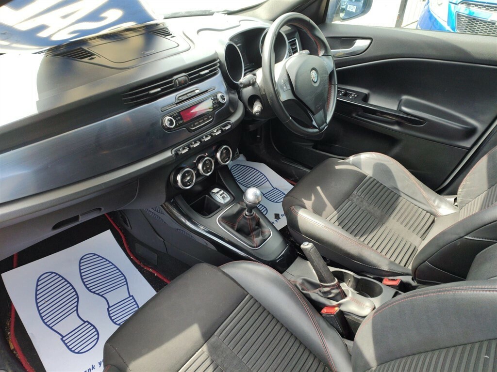 Alfa Romeo Giulietta Veloce Red #17