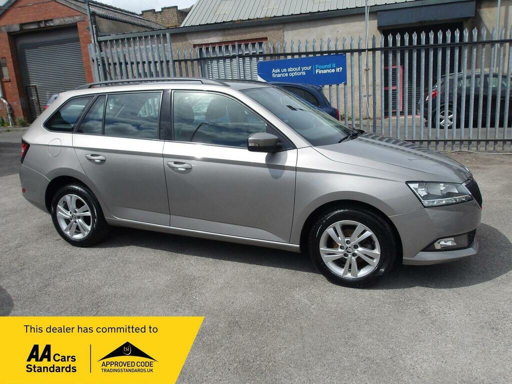 Skoda Fabia 1.0 Se Euro 6 Ss Beige