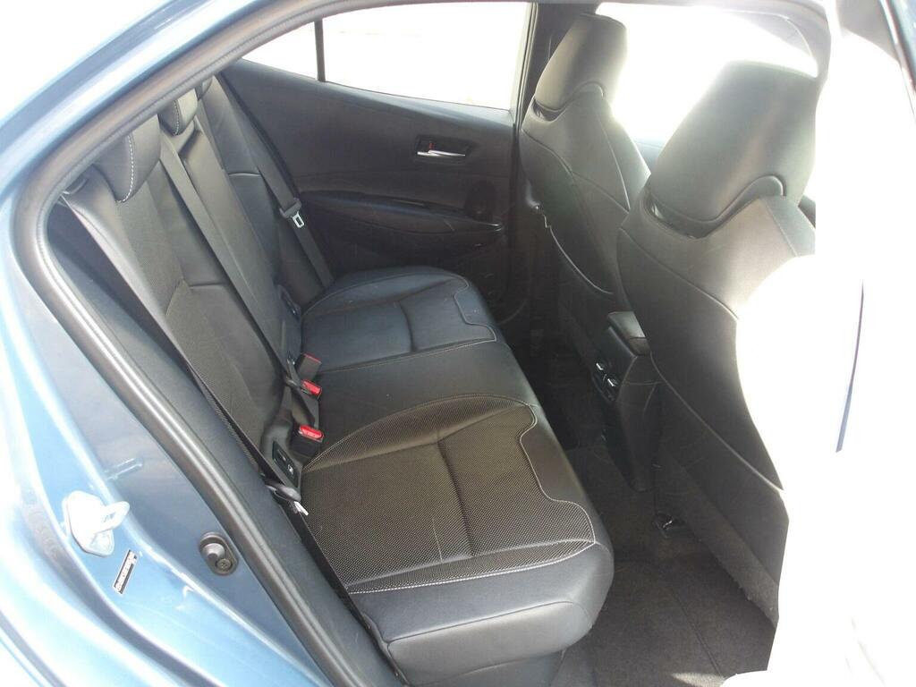 Toyota Corolla Corolla Icon Hev Cvt Red #16